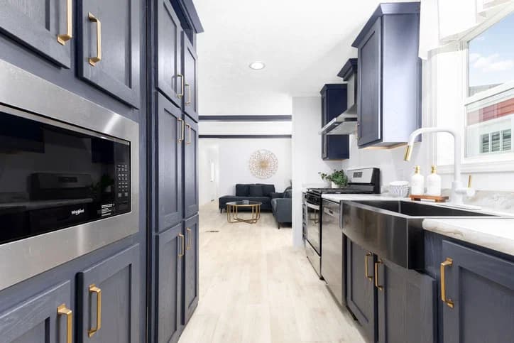 Mimas kitchen home features