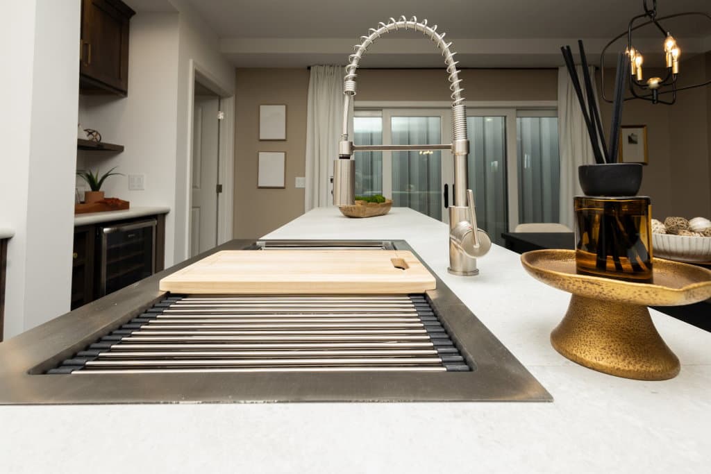 Ultra ranch 2p2460-x kitchen home features