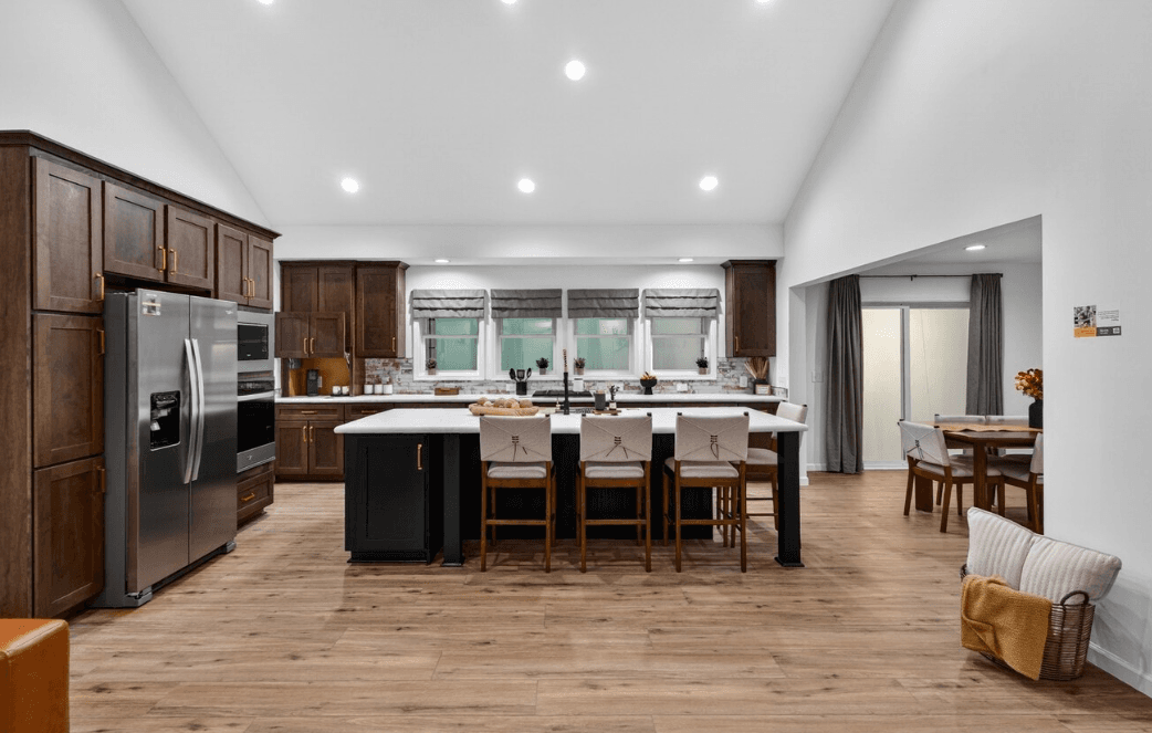 Francisco 4 interior home features