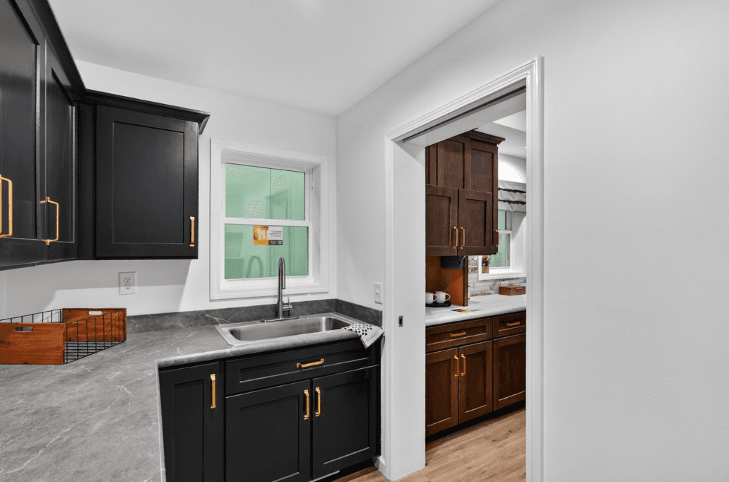 Francisco 4 interior home features