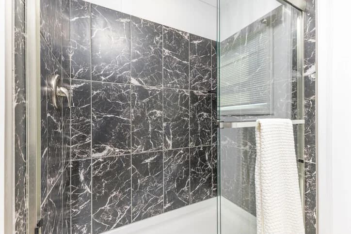 Mimas bathroom home features