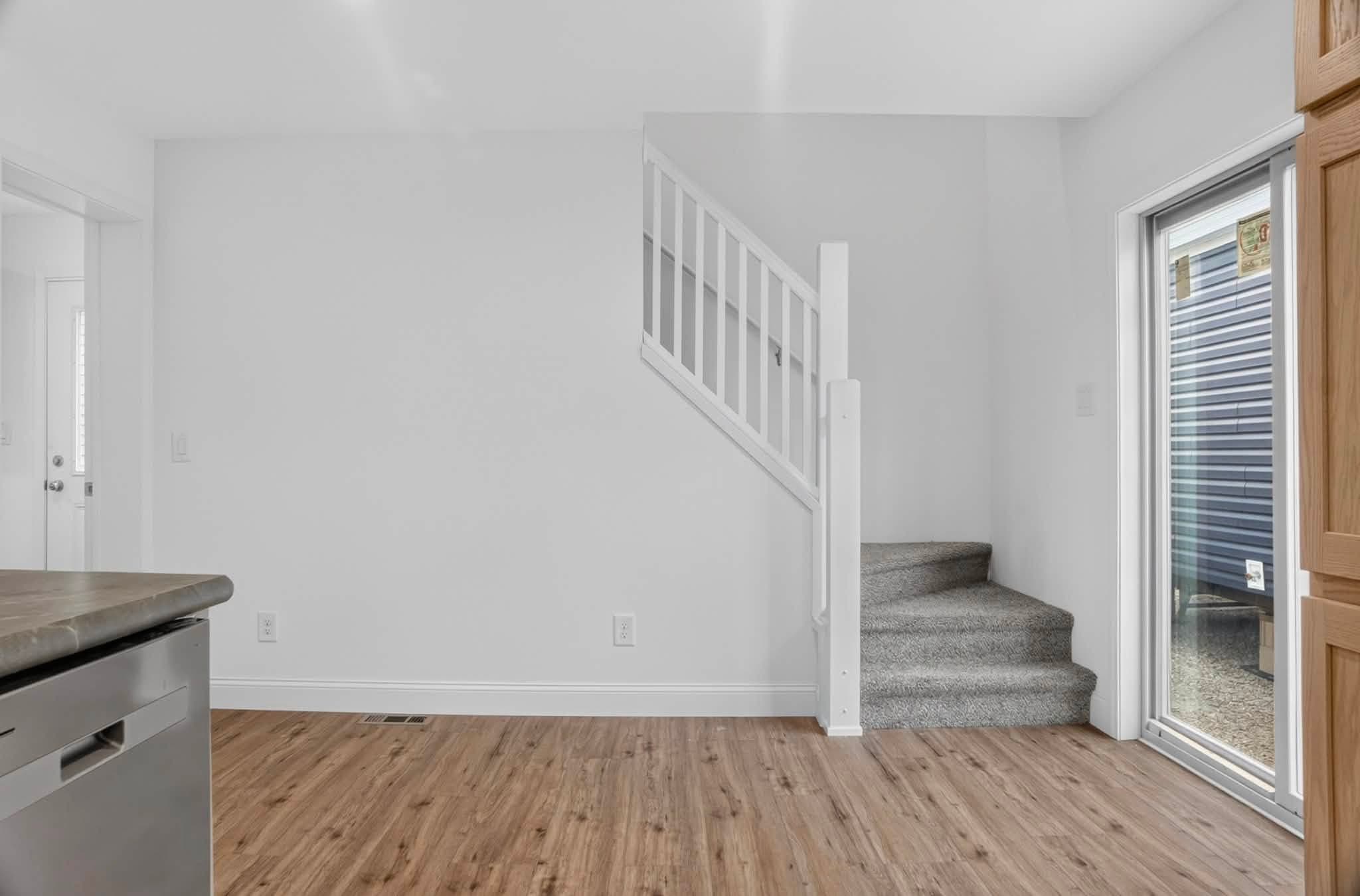Pennwest classique 2-story 6p2002-r  home features