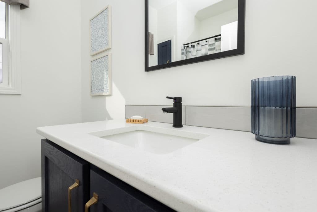 Pinecrest elite modular pgm5008-p bathroom home features