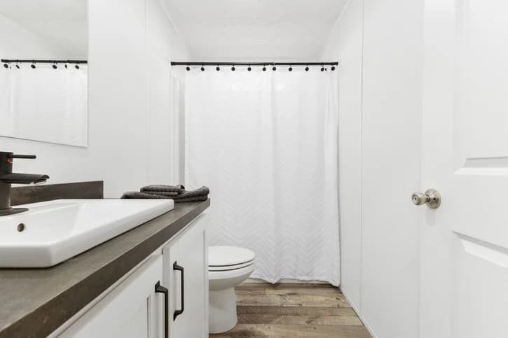 Grand am bathroom home features