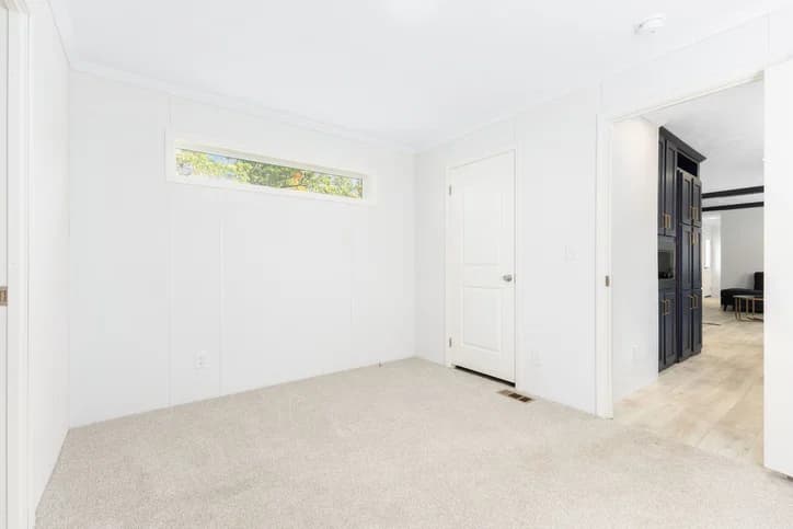 Mimas bedroom home features