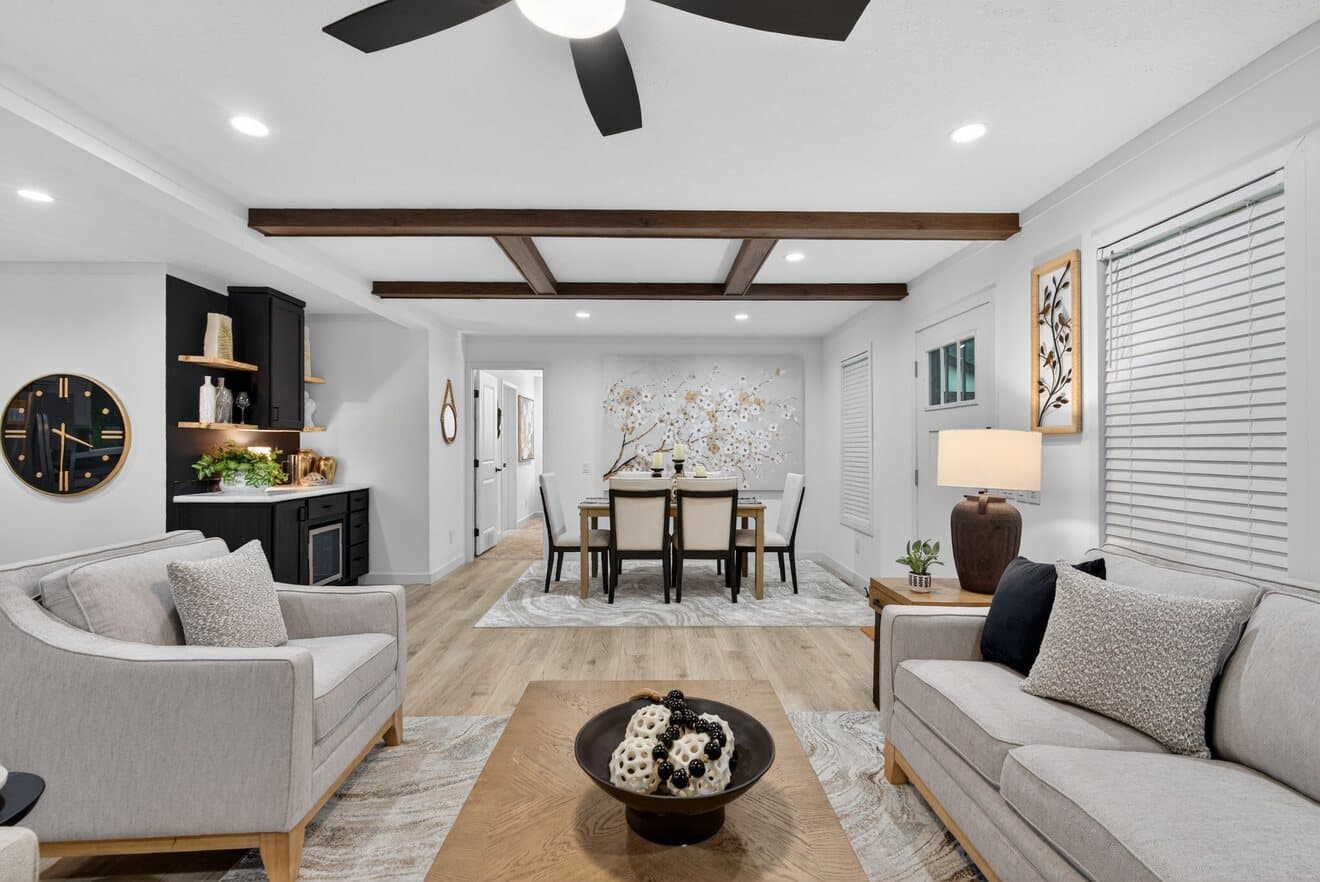 Aura 28644n interior home features