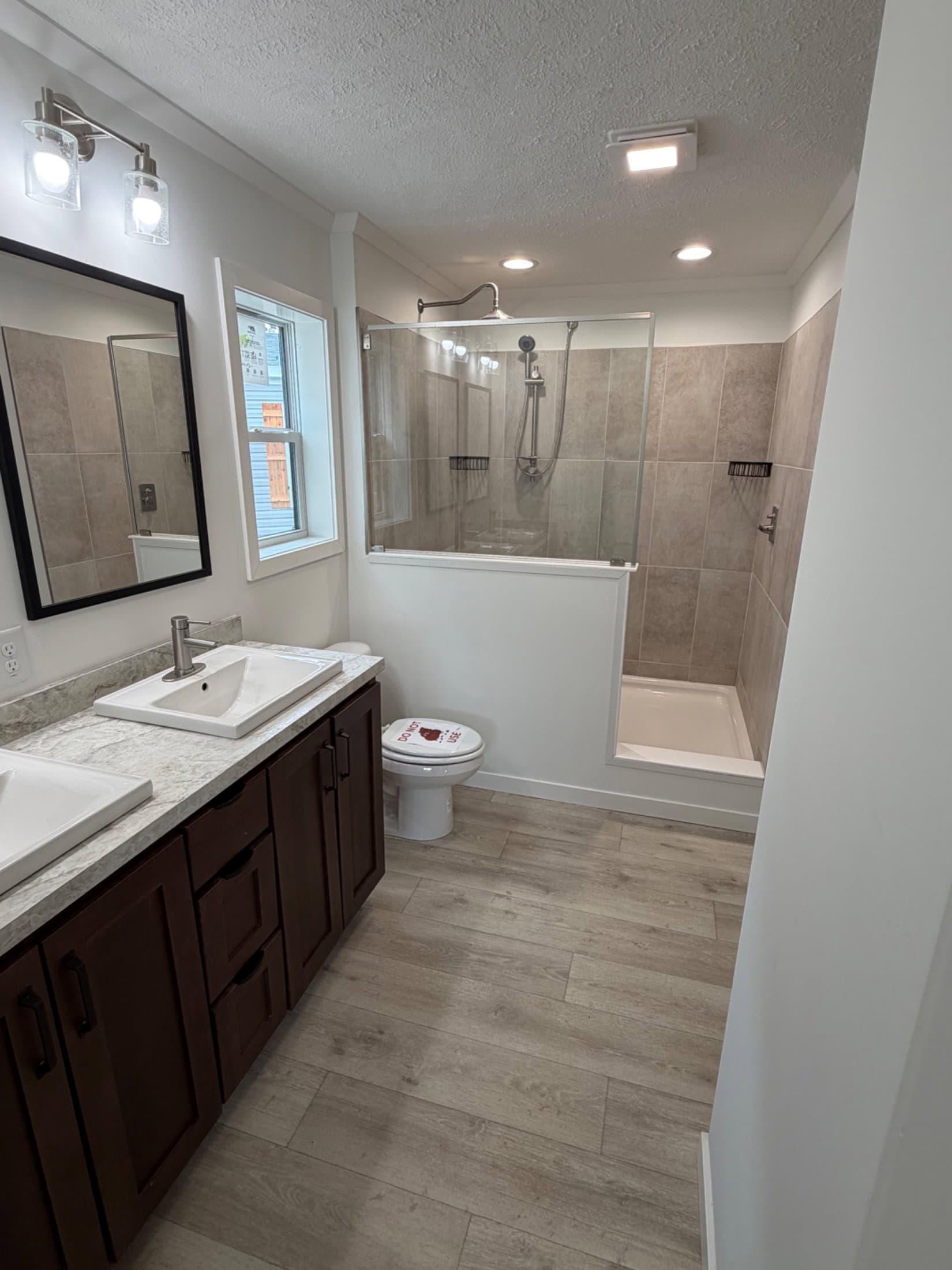 Astro elite ranch 3a2812-p  home features