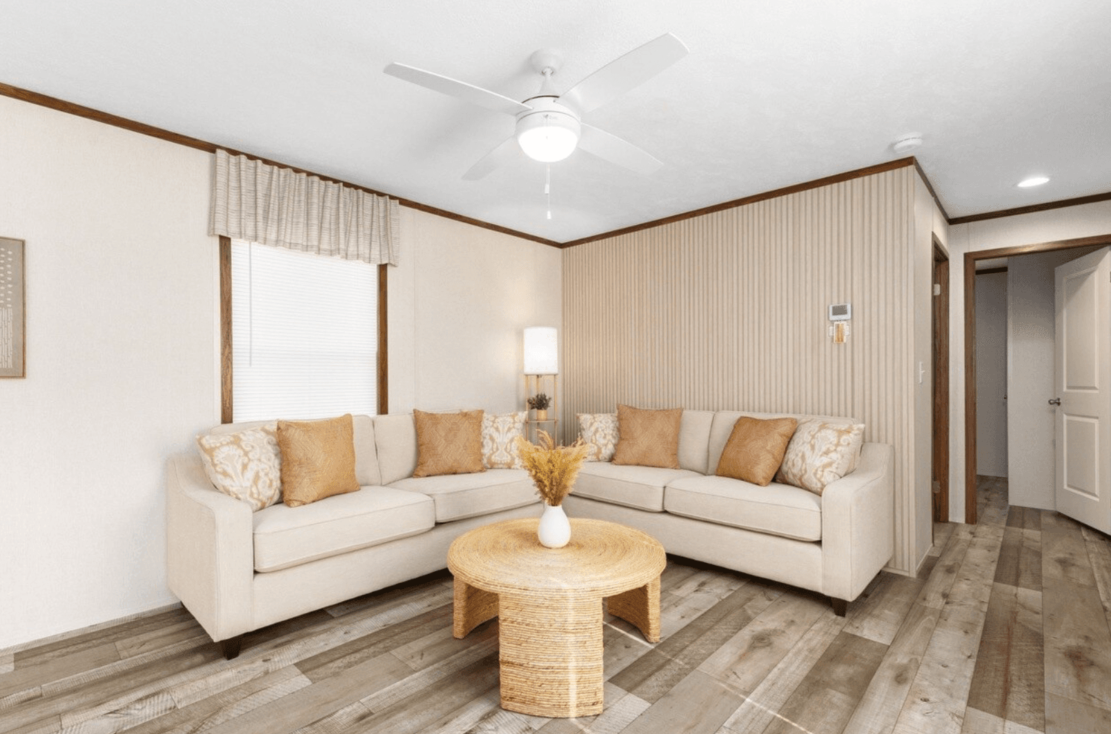 Elite 2  interior home features