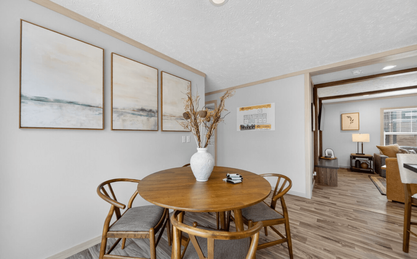 Kodiak 28724x interior home features