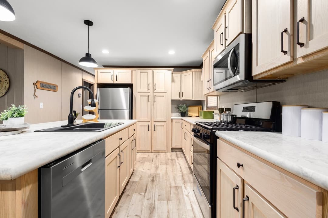 Regulus kitchen home features