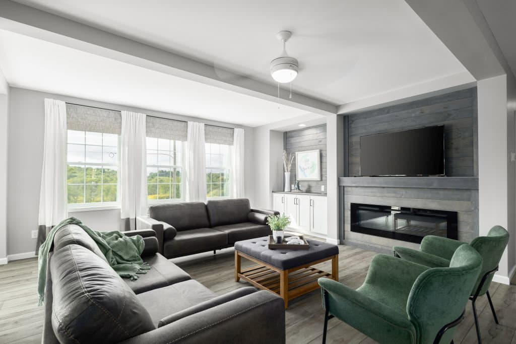 Ultra ranch 2p2409-x ev interior home features