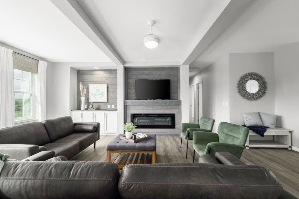 Ultra ranch 2p2409-x ev interior home features