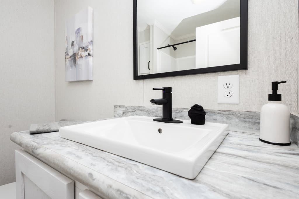 Astro creations singlewide 1a2081-p bathroom home features