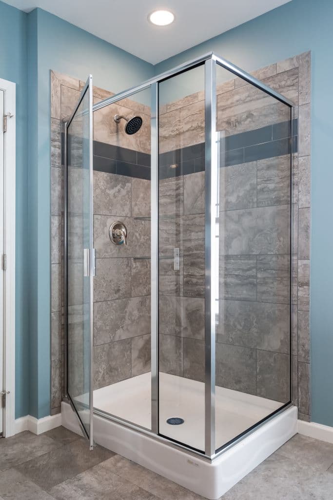 La bella casa ranch 2p2801-r bathroom home features