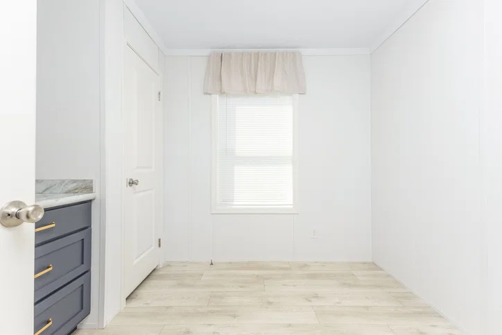Mimas interior home features
