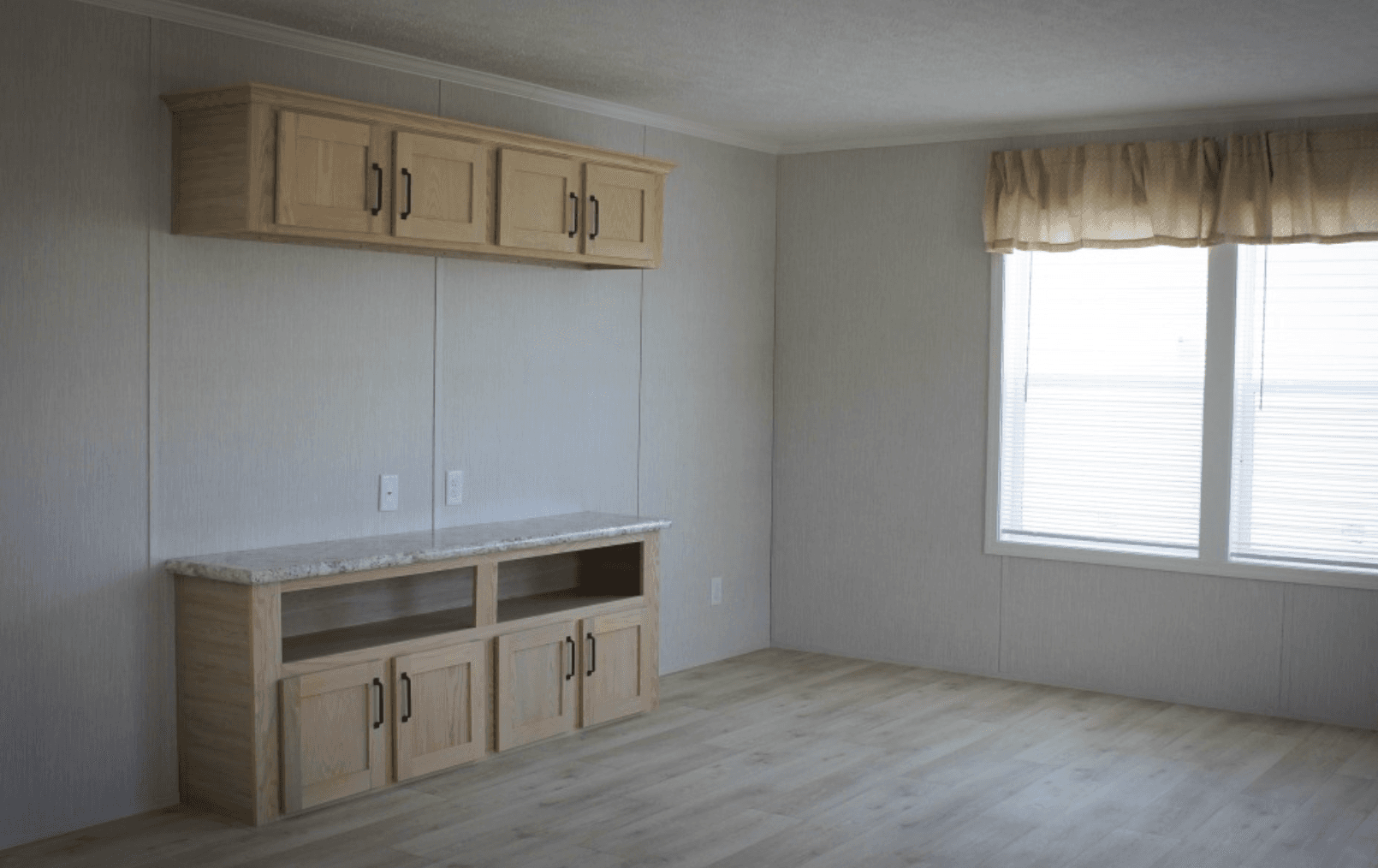 442 kitchen home features