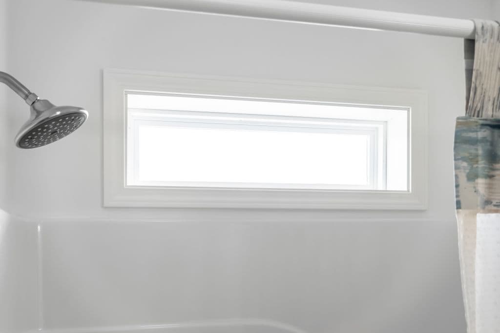 La bella casa ranch 2p2801-r bathroom home features