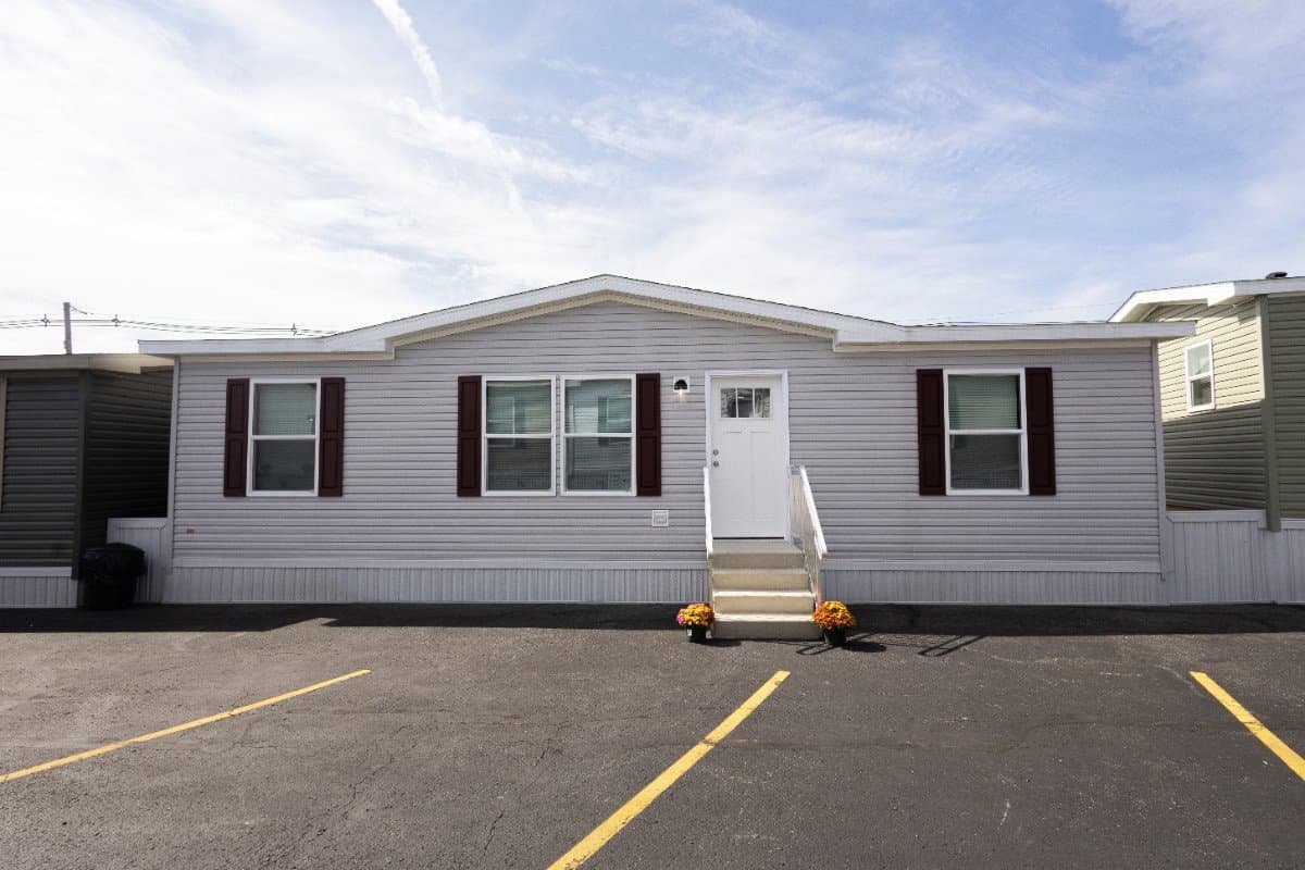 Blazer select td1023-p hero, elevation, and exterior home features