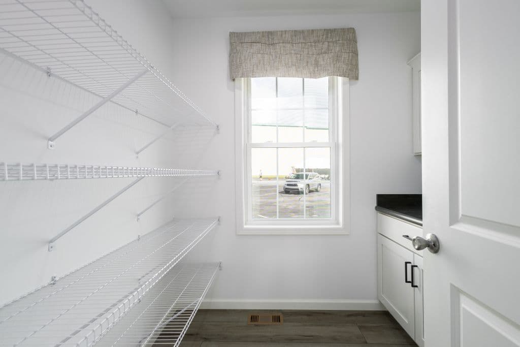 Ultra ranch 2p2409-x ev interior home features