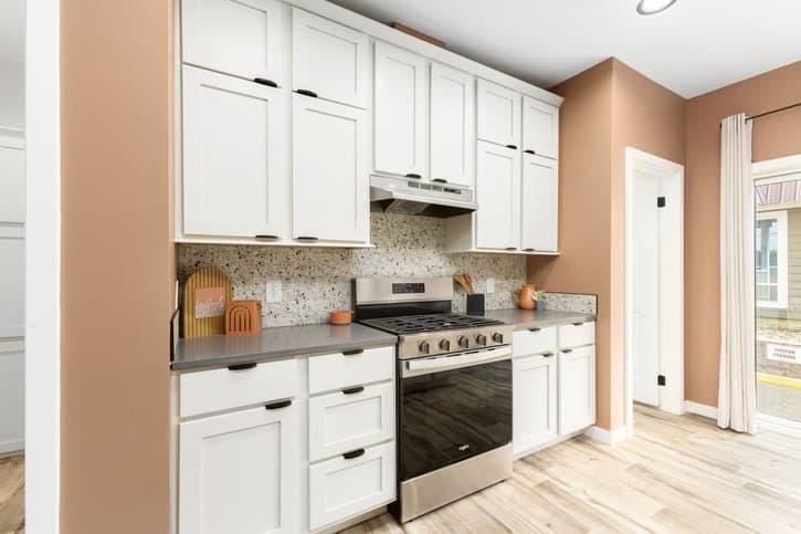 Kiawah kitchen home features