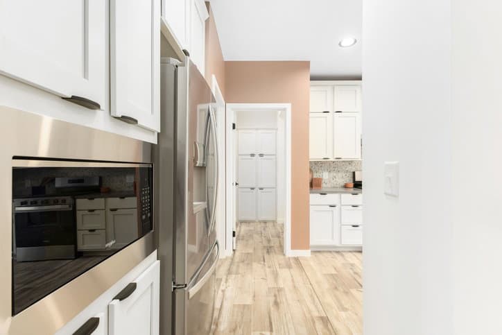 Kiawah kitchen home features