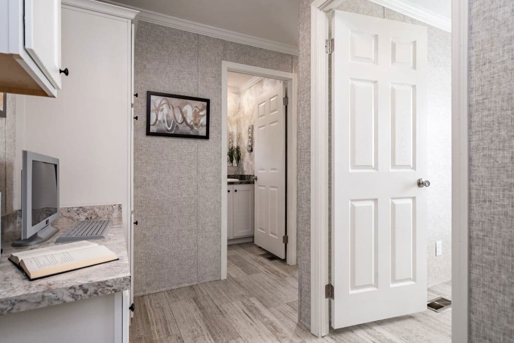 Blazer select ts1004-v interior home features