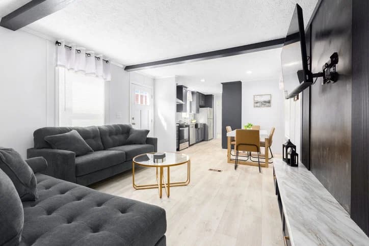 Mimas interior home features