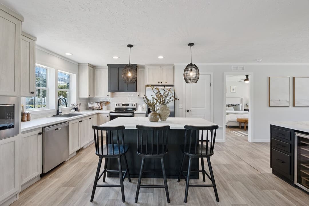 Axis 32563n kitchen home features