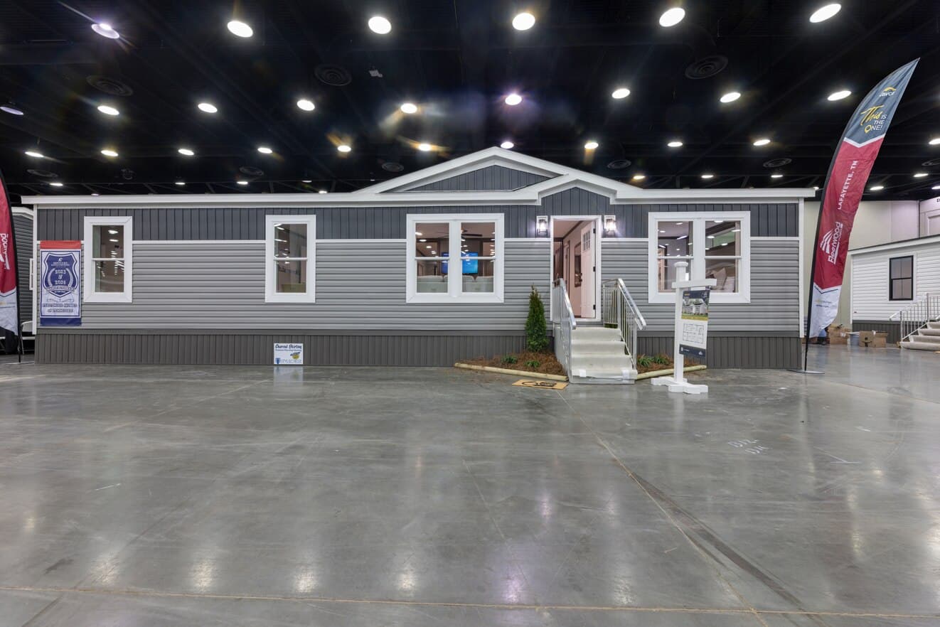 Hemos 28524b elevation, exterior, and hero home features
