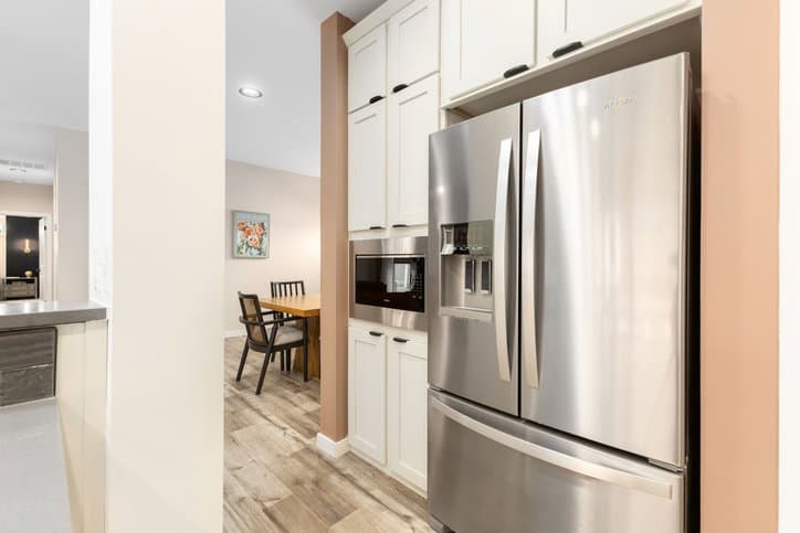 Kiawah kitchen home features
