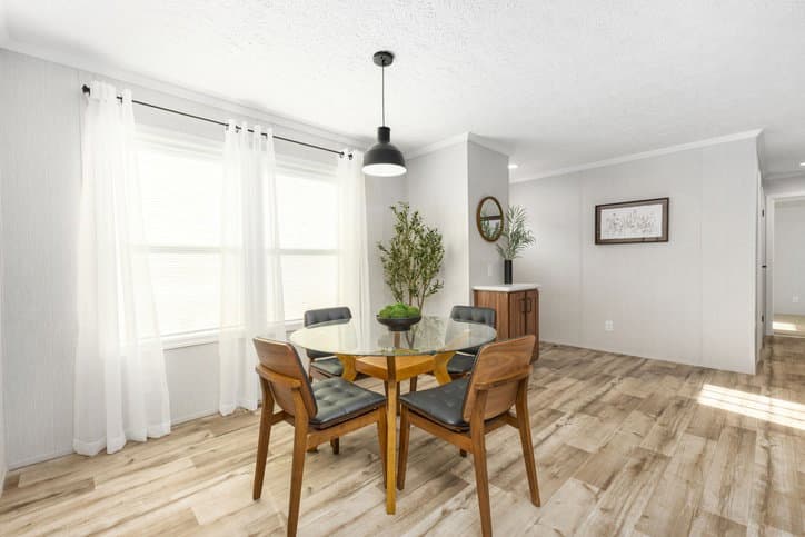 Meissa interior home features