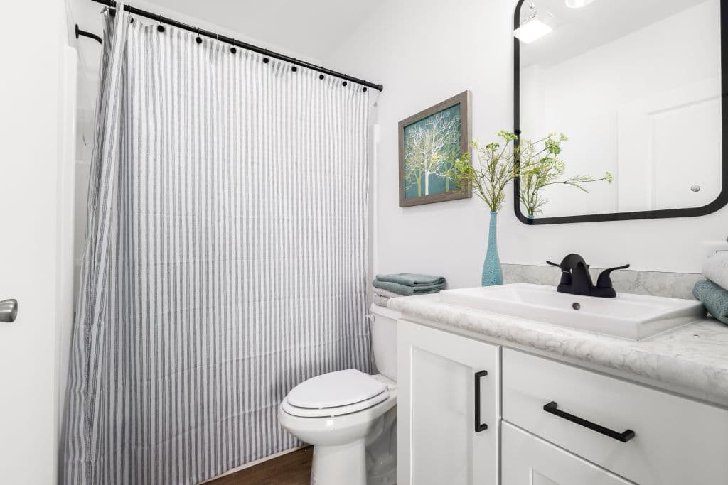 Ultra ranch 2p2409-x ev bathroom home features