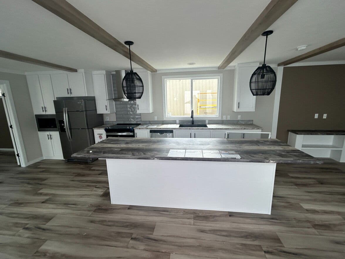 Twin peaks 16763e kitchen home features