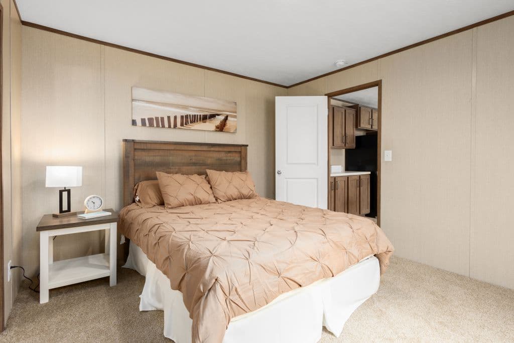 Blazer select ts1036-p bedroom home features