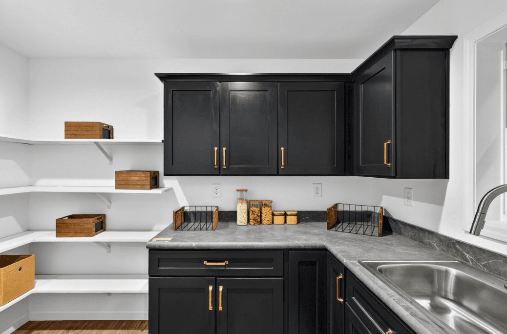Francisco 4 interior home features