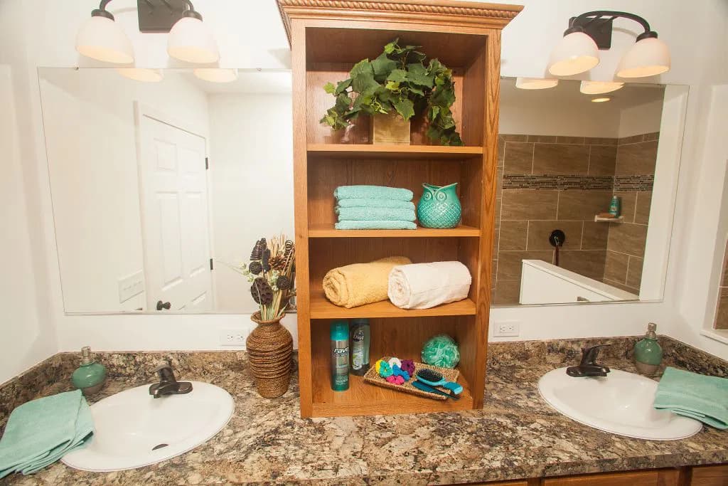 Magnifique bathroom home features