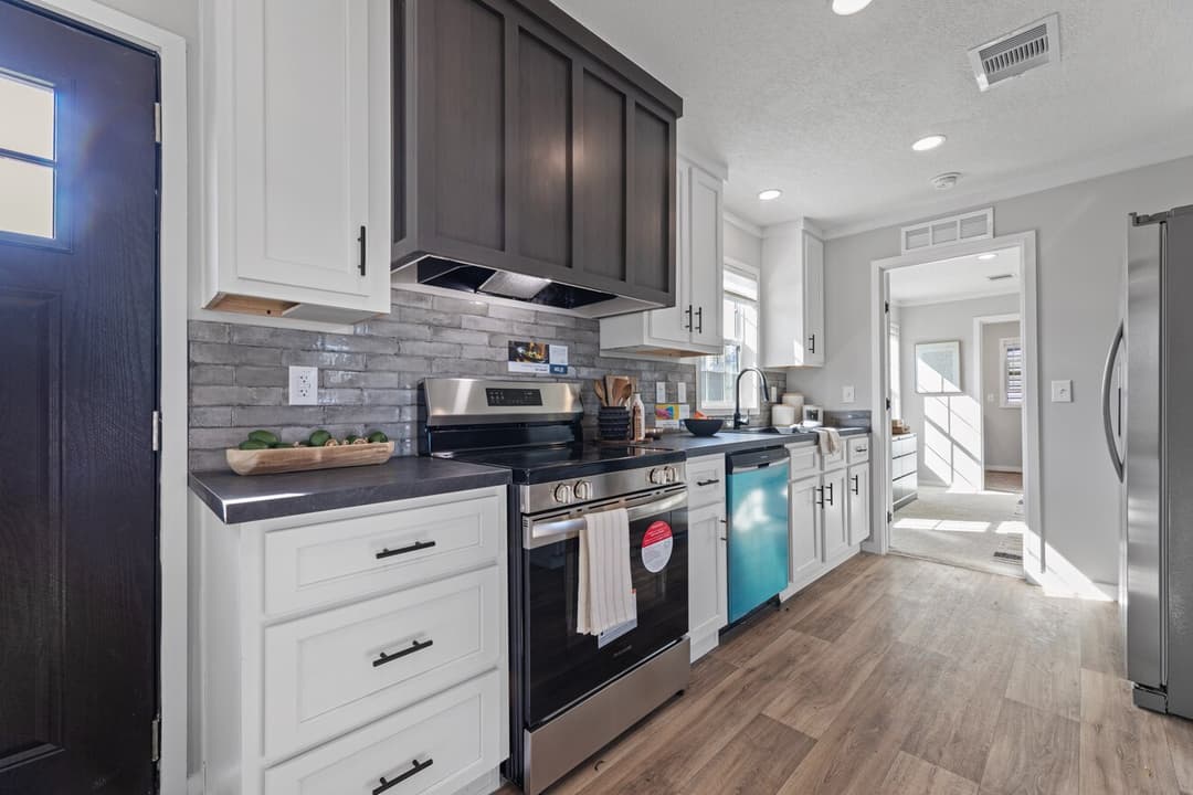 Helix 16763n kitchen home features