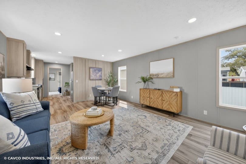 Exclamation 16763i interior home features