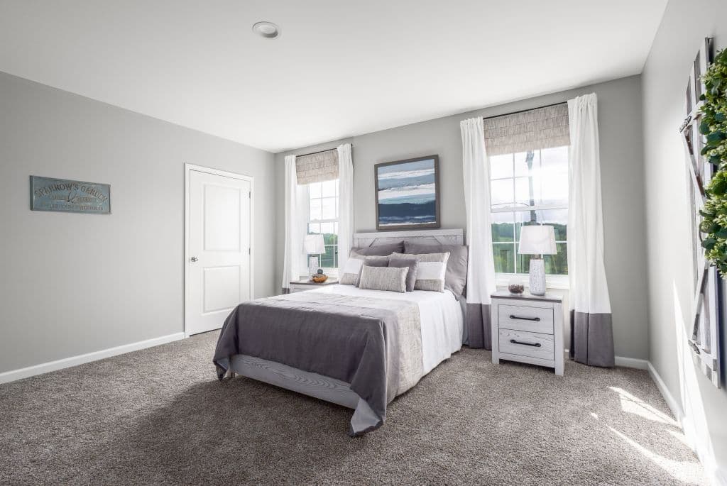 Ultra ranch 2p2409-x ev bedroom home features