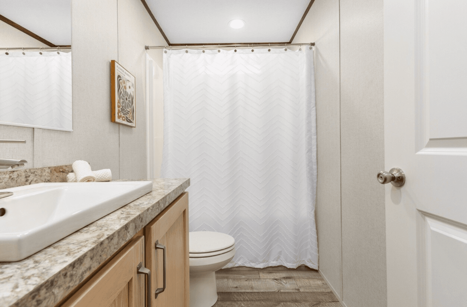Elite 2  bathroom home features