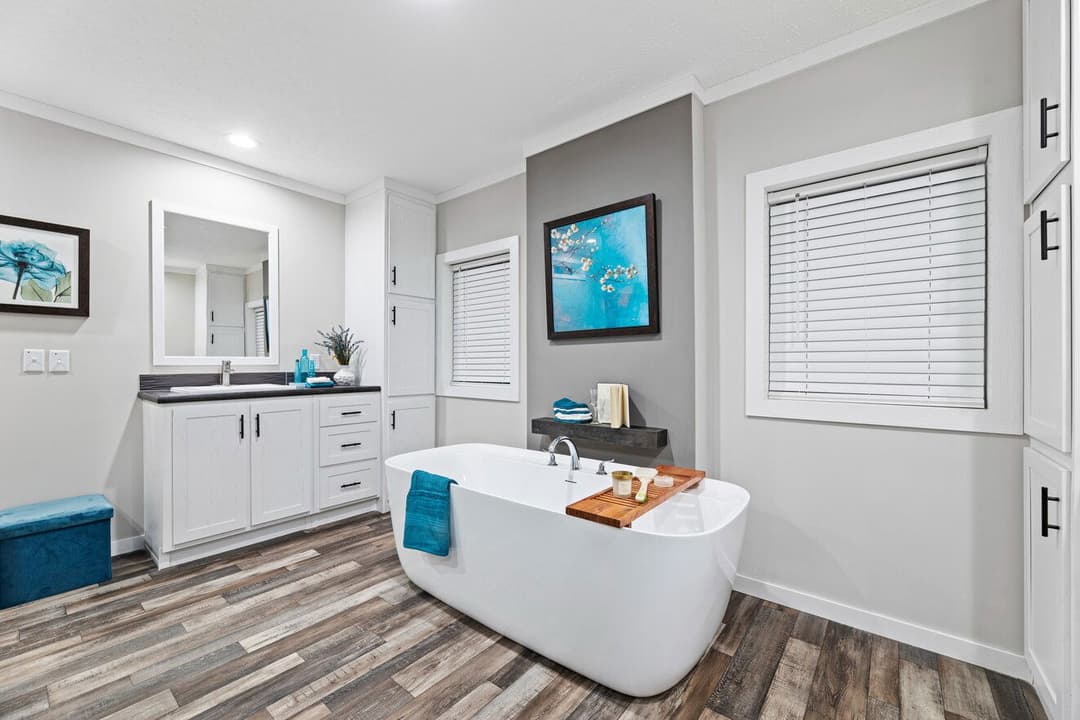 K2 32764p bathroom home features