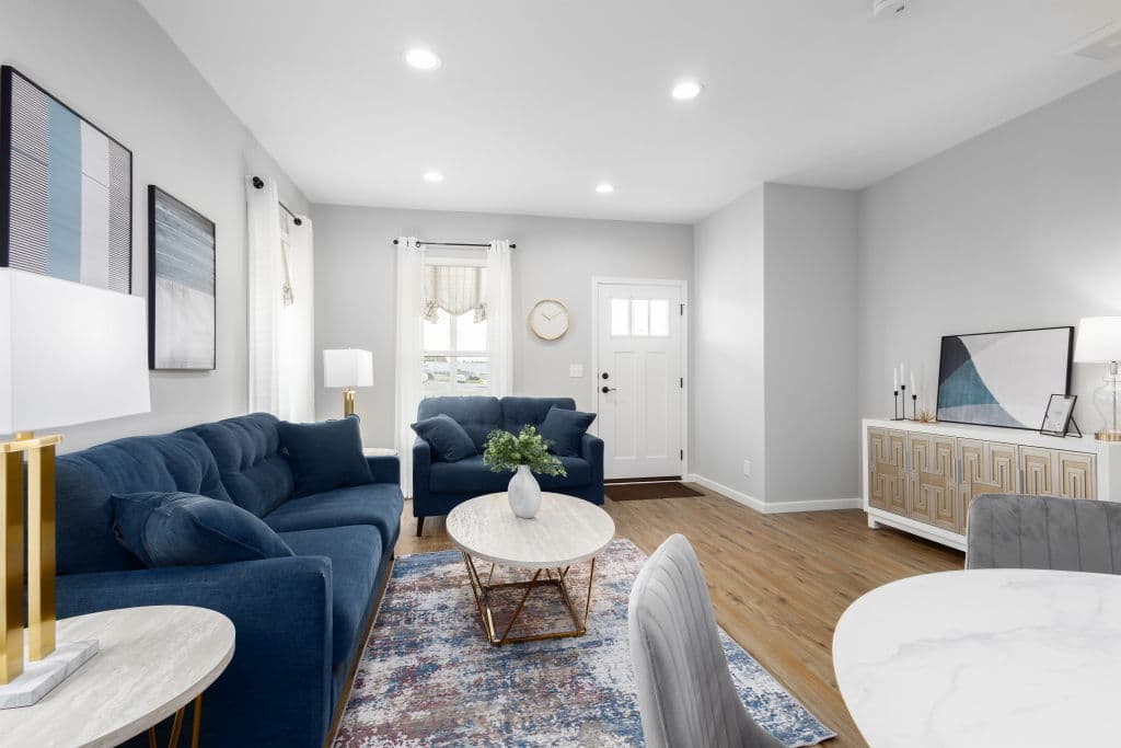 Pinecrest elite modular pgm5008-p interior home features