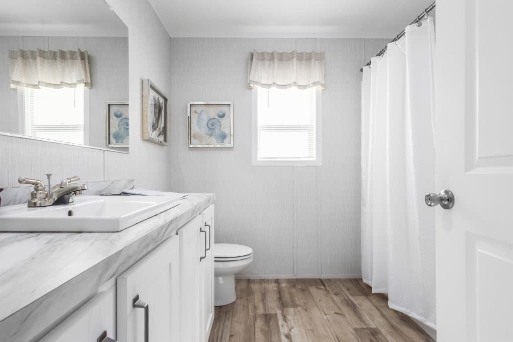 Blazer select ts1043-v bathroom home features