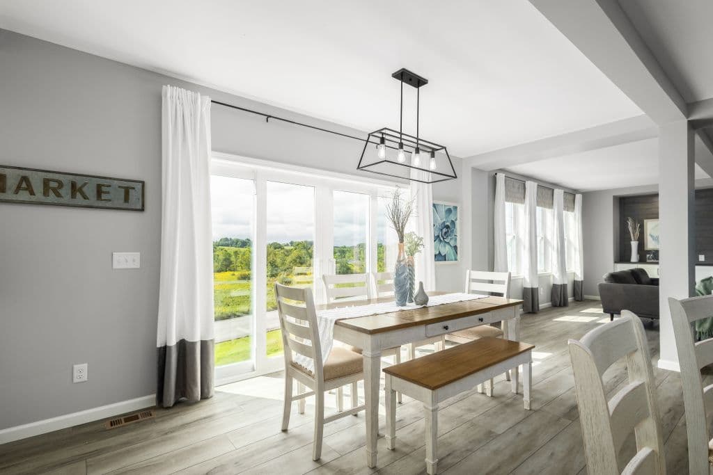 Ultra ranch 2p2409-x ev interior home features