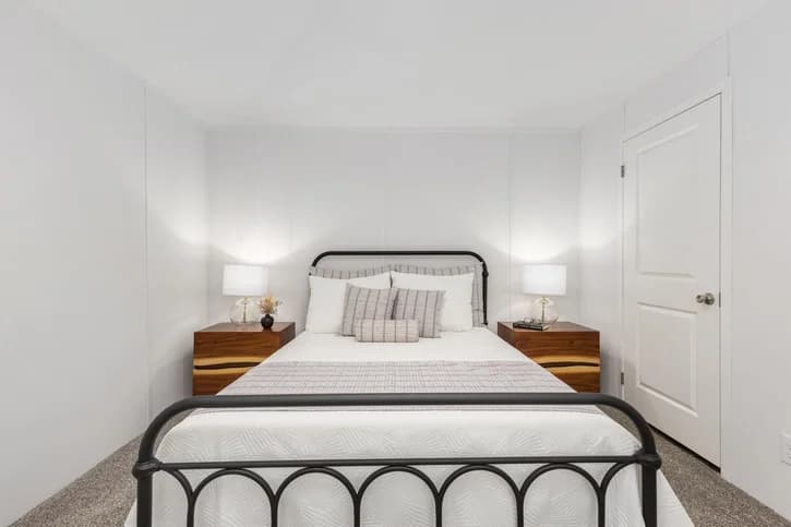Grand am bedroom home features
