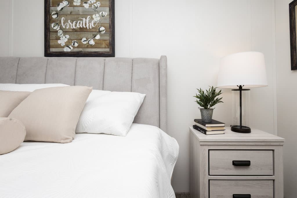 Astro creations ranch 3a2091-p bedroom home features