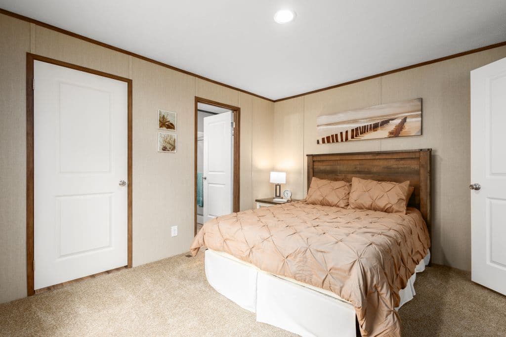 Blazer select ts1036-p bedroom home features