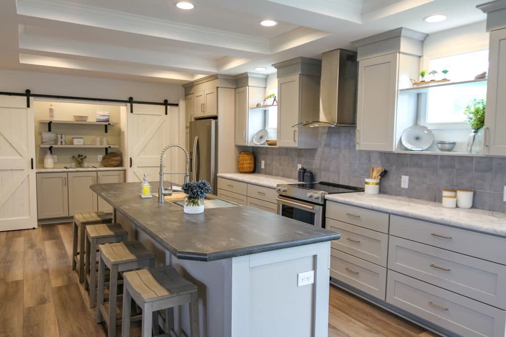 Le fantastique ranch 3p2602-r kitchen home features