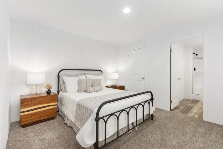 Grand am bedroom home features