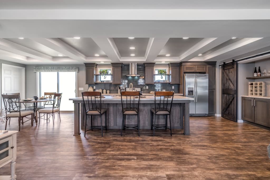 Le fantastique ranch 2p2603-r kitchen home features